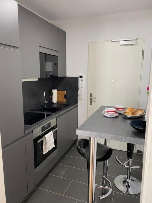 Luxus In Toplage Appartement